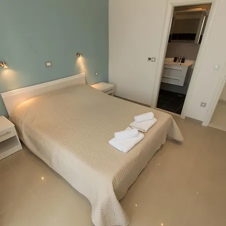 Matko's Oasis * Brela