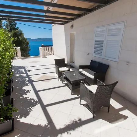 Matko's Oasis * Brela