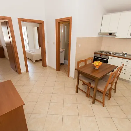 Matko's Oasis * Brela